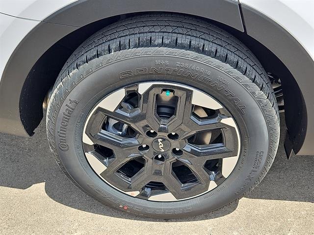 2025 Kia Sorento S - Photo 39