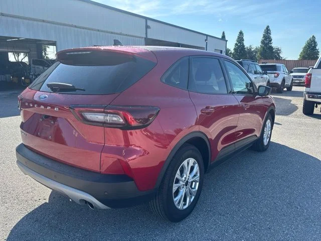 Used 2025 Red Ford Active image 5