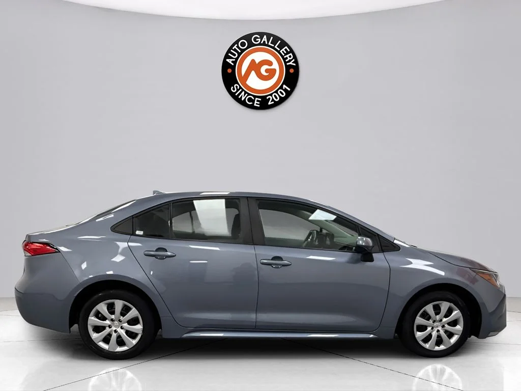 Used 2024  Toyota LE image 8