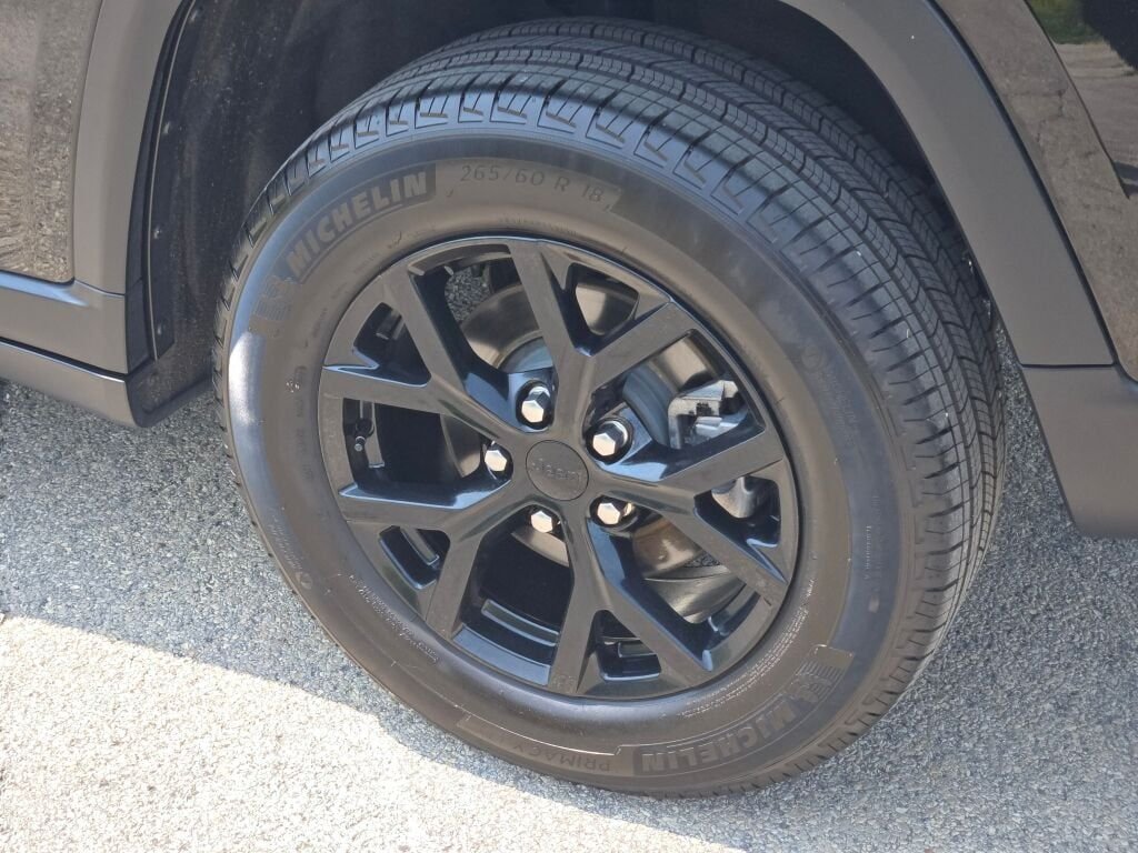 Certified Used 2024 Black Jeep Altitude image 13