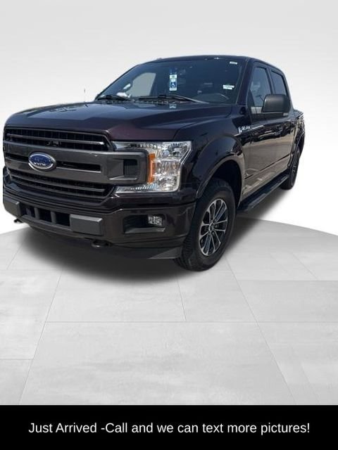 Used 2018 Magma Red Ford XLT image 1