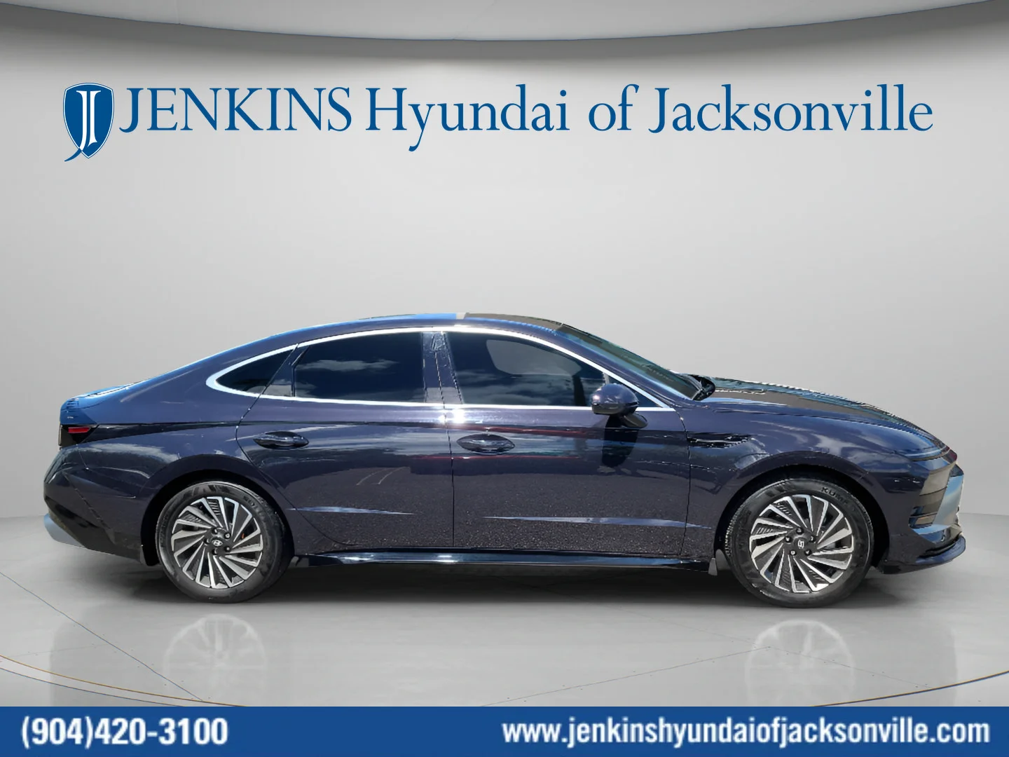 Used 2025 Carbon Blue Hyundai SEL image 2