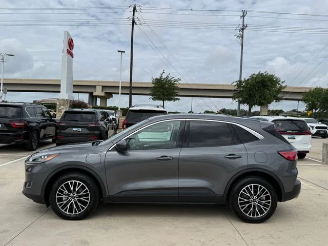 Used 2022 Gray Ford SEL image 8