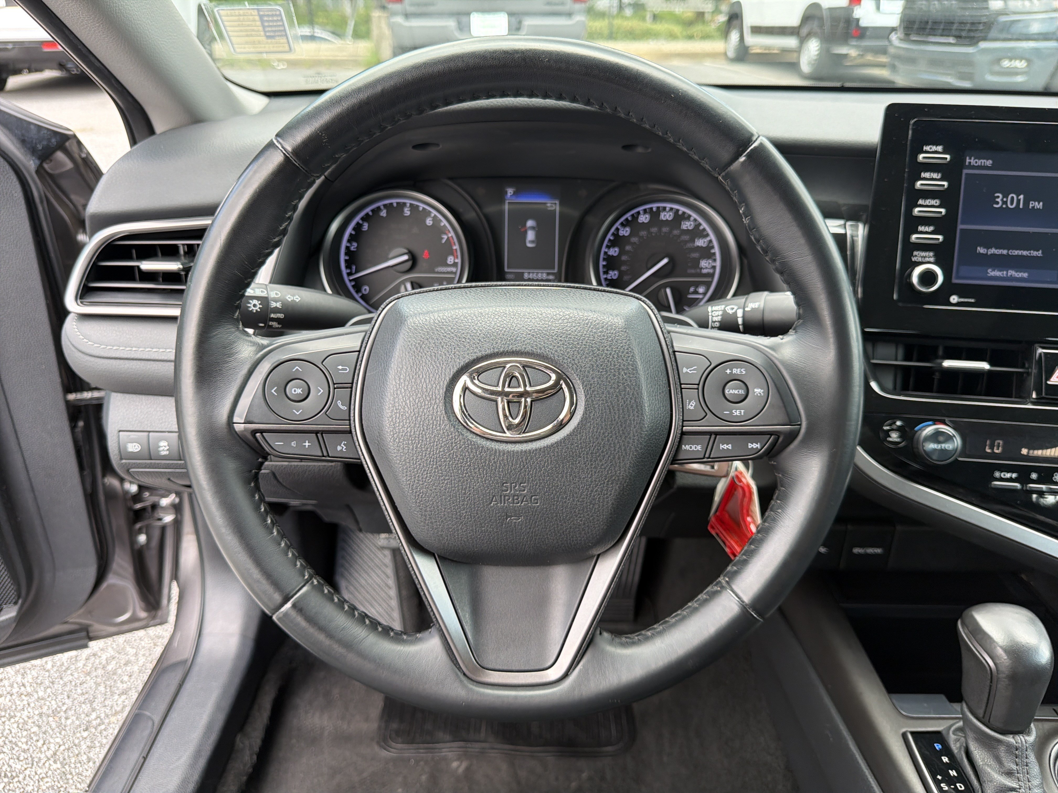 Used 2022 Predawn Gray Mica Toyota SE image 28