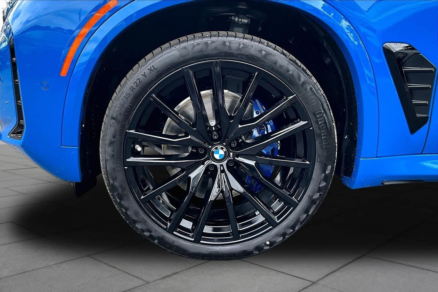 New 2026 Gentian Blue BMW xDrive40i image 11