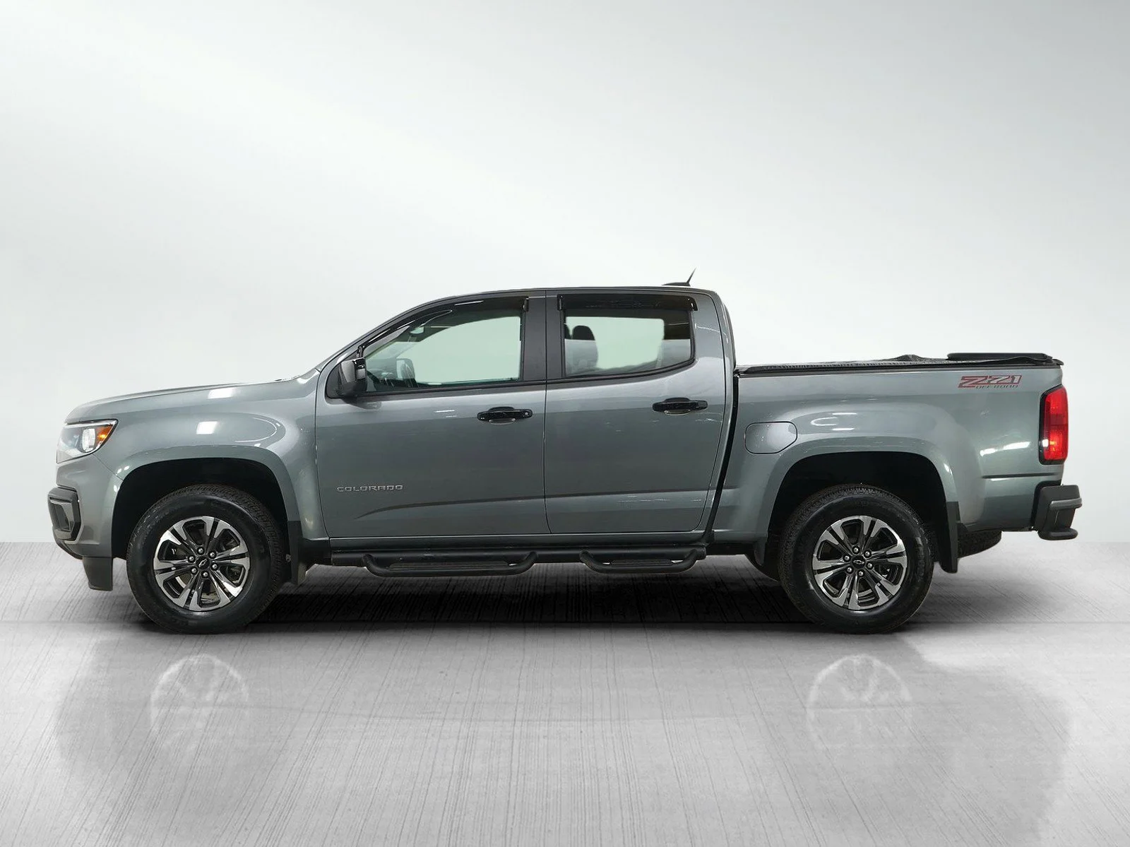 Used 2022 Chevrolet Colorado Z71 with VIN 1GCGTDEN0N1153299 for sale in Minneapolis, Minnesota