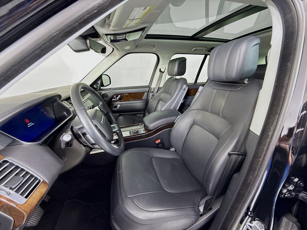 Used 2020 Black Land Rover HSE image 5