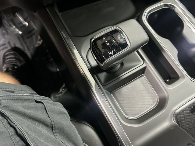 2026 GMC Sierra 1500 SLT - Photo 19