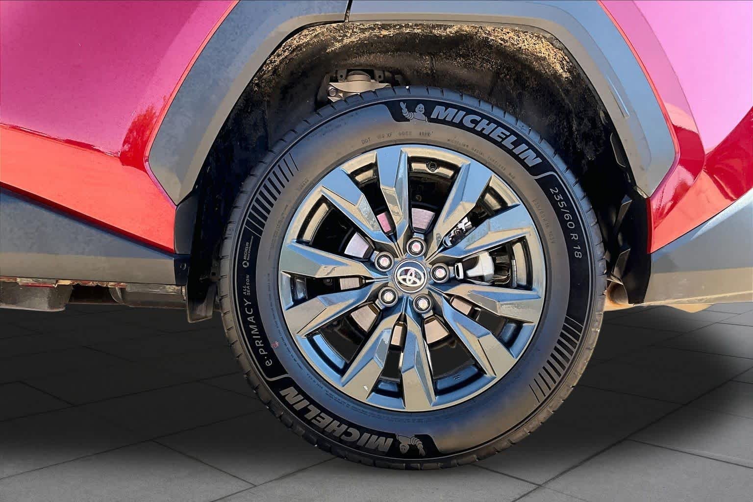 Used 2026 Ruby Flare Pearl Toyota XLE Premium image 11
