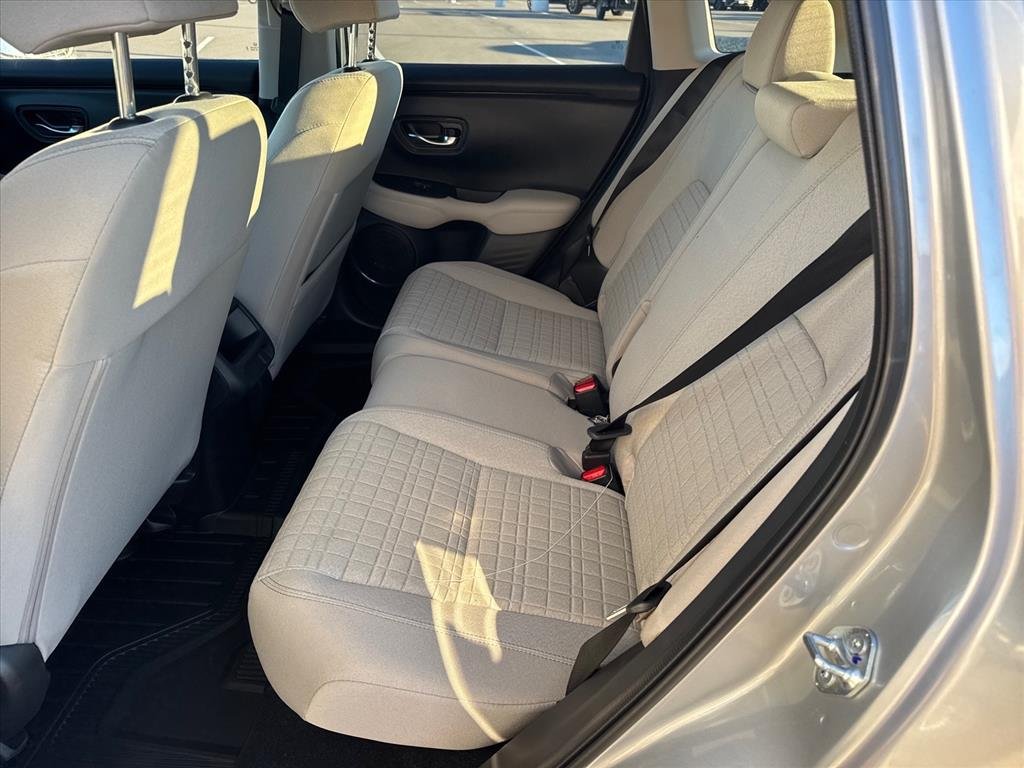 New 2027 Solar Silver Metallic Honda LX image 7