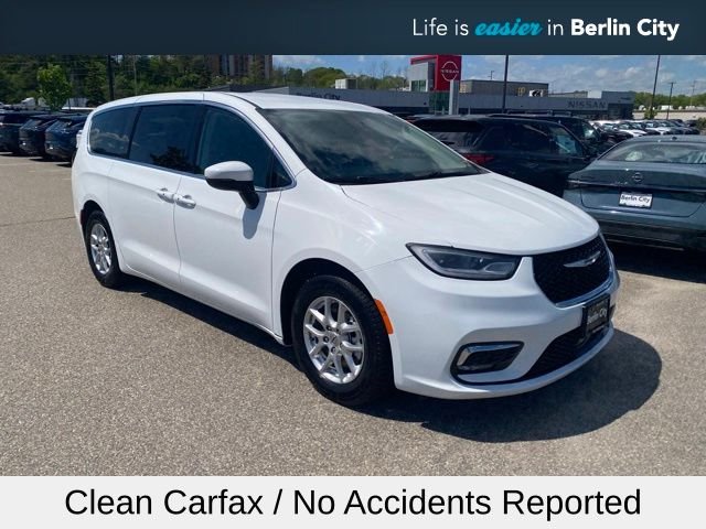 Used 2023 Bright White Clearcoat Chrysler Touring L image 1