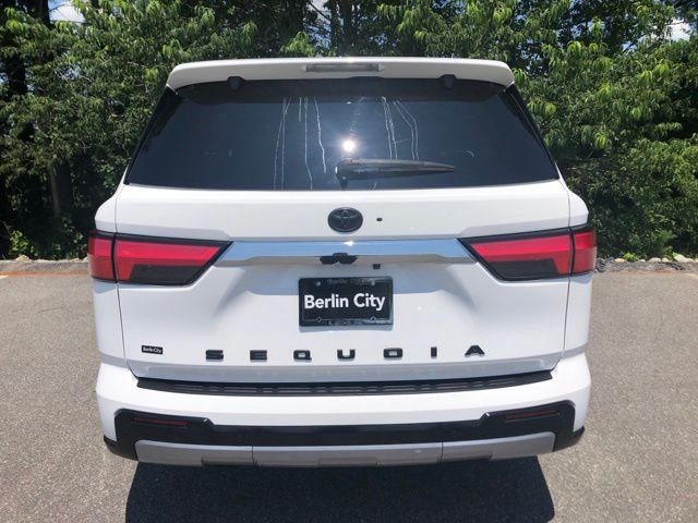 Used 2023 Ice Toyota Limited image 5