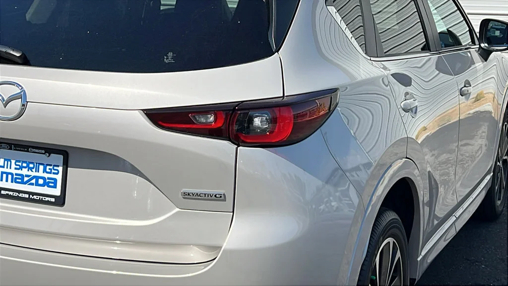 Used 2025 Platinum Quartz Metallic Mazda 2.5 S Preferred Package image 7