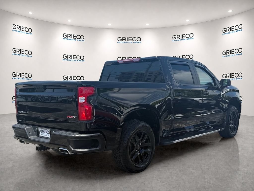 Used 2025 Black Chevrolet RST image 7