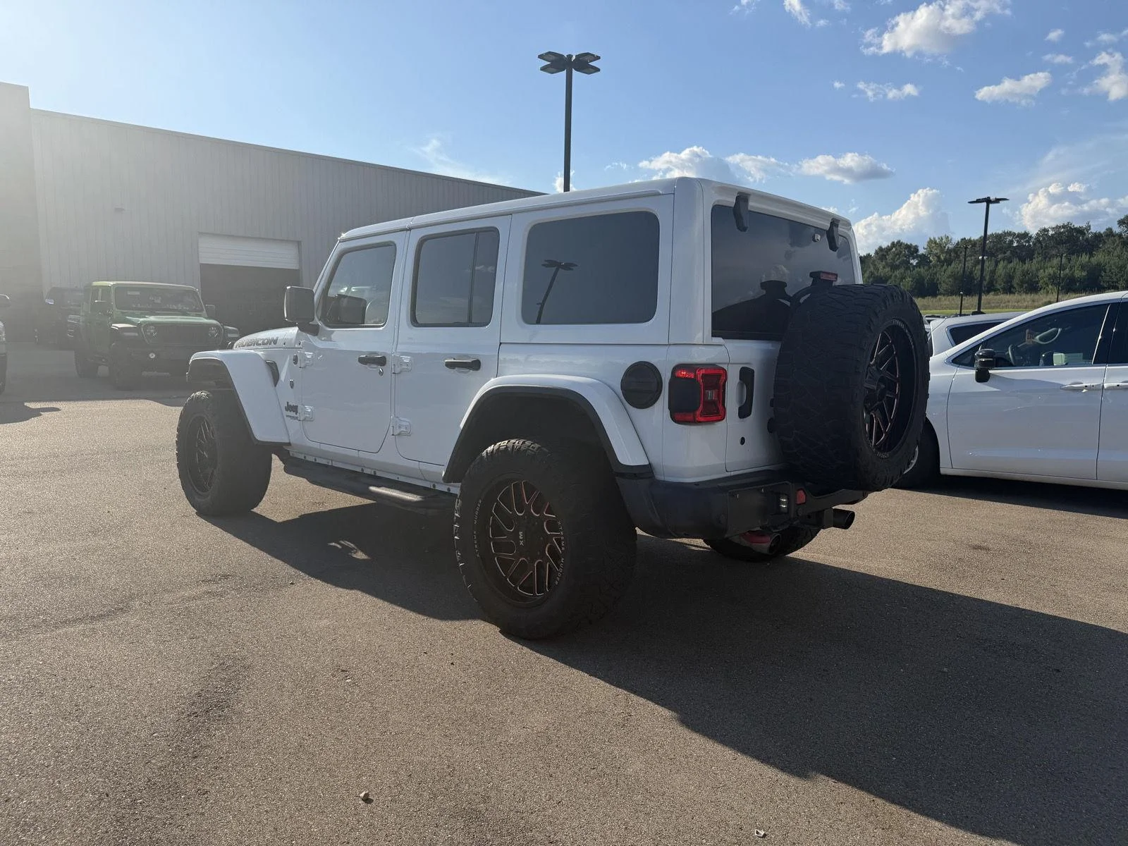 Used 2019 Bright White Clearcoat Jeep Rubicon image 4