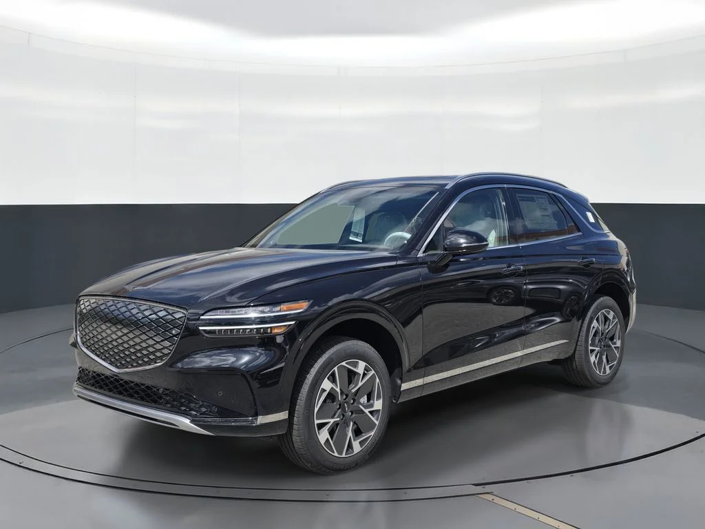 2027 GENESIS GV70