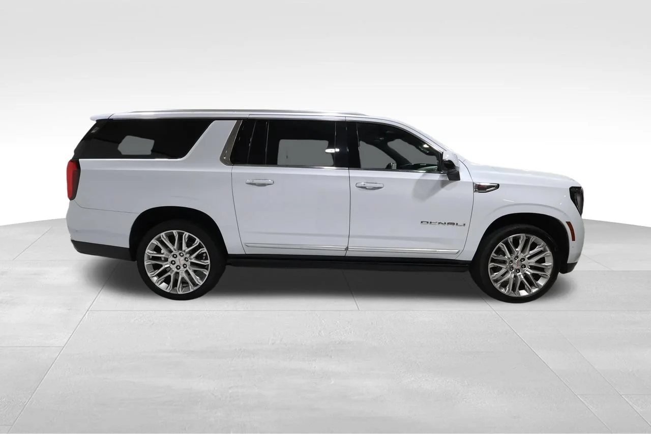 Used 2026 Glacier White Tricoat GMC Denali image 5