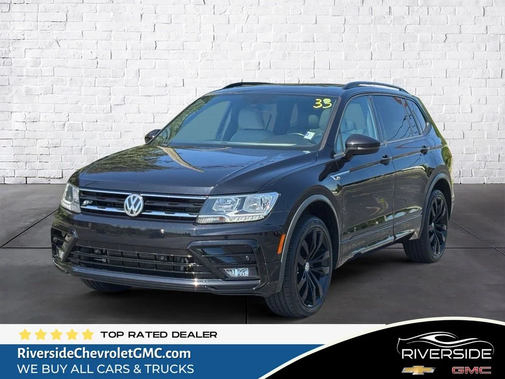 Used 2021 Black Volkswagen 2.0T SE R-Line Black image 1
