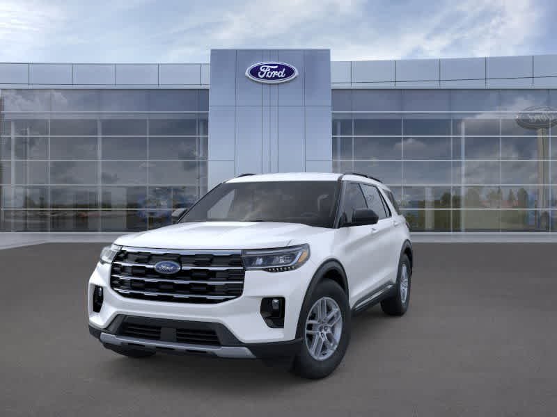 Used 2025 Star White Metallic Tri-Coat Ford Active image 2