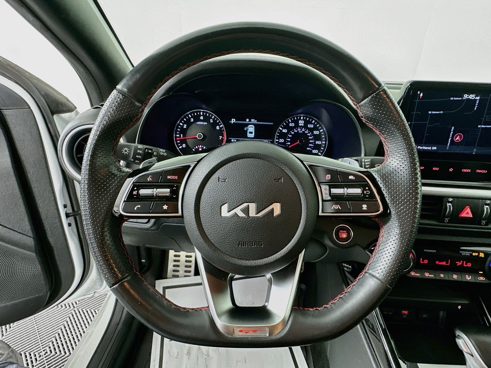 Used 2022 Snow White Pearl Kia GT image 11