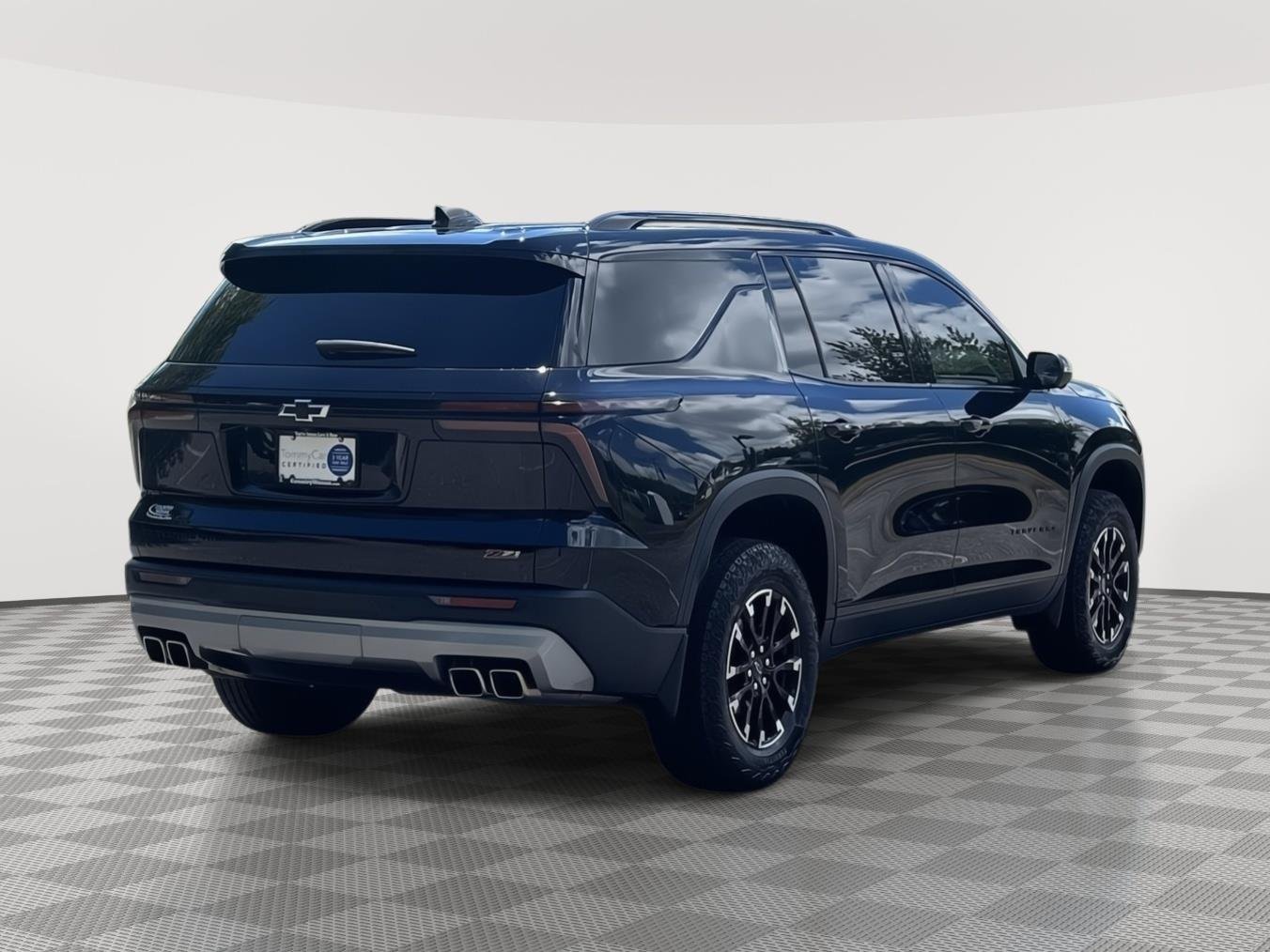 Used 2024 Mosaic Black Metallic Chevrolet AWD Z71 image 5