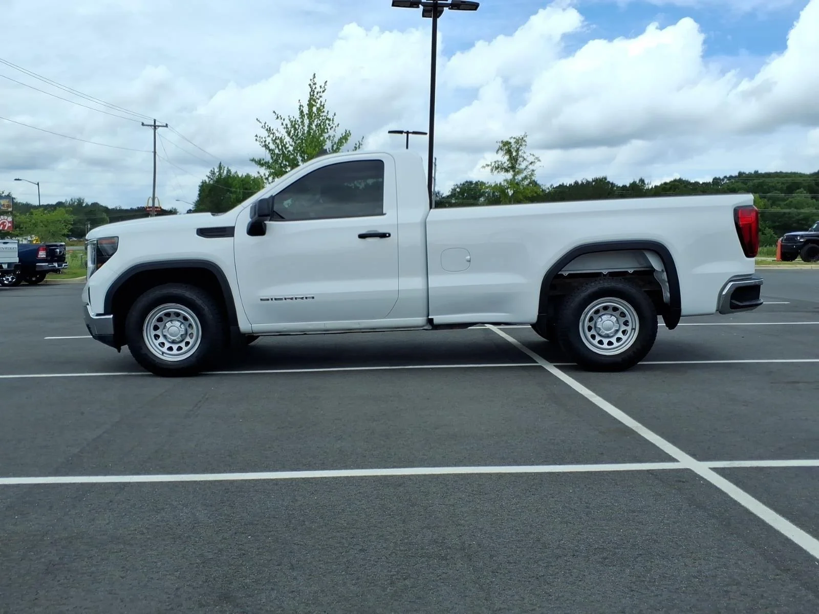 Used 2024 Summit White GMC Pro image 3