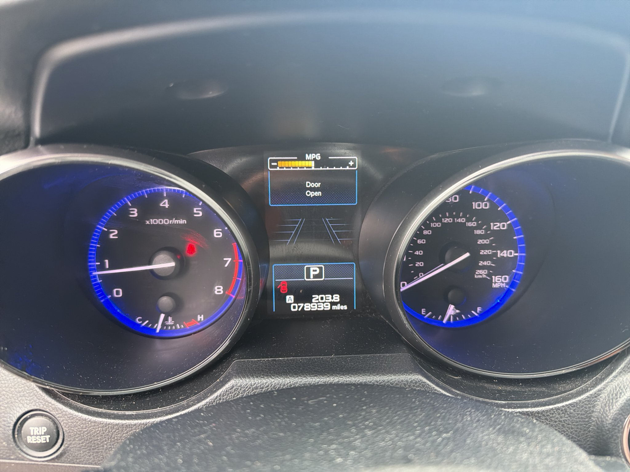 Used 2018 Crystal White Pearl Subaru Touring image 3