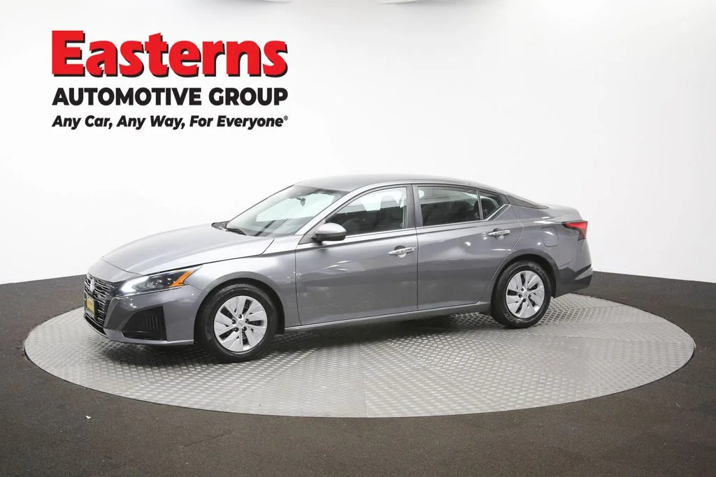 Used 2023 Gray Nissan 2.5 S image 51