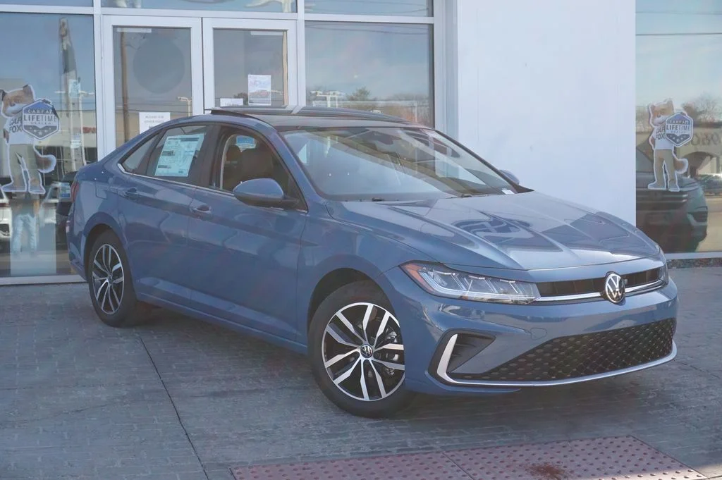 New 2026 Blue Volkswagen 1.5T SE image 3
