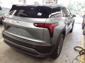 Used 2024 Sterling Gray Metallic Chevrolet eAWD LT image 4
