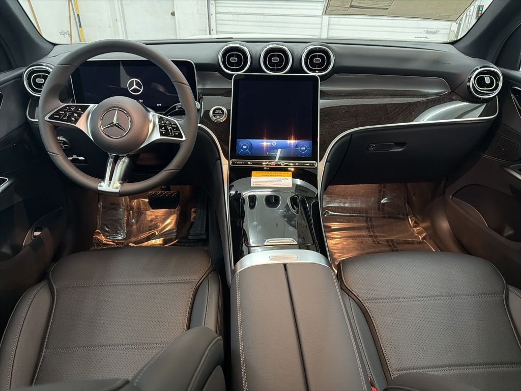 Used 2026 White Mercedes-Benz GLC 300 image 22