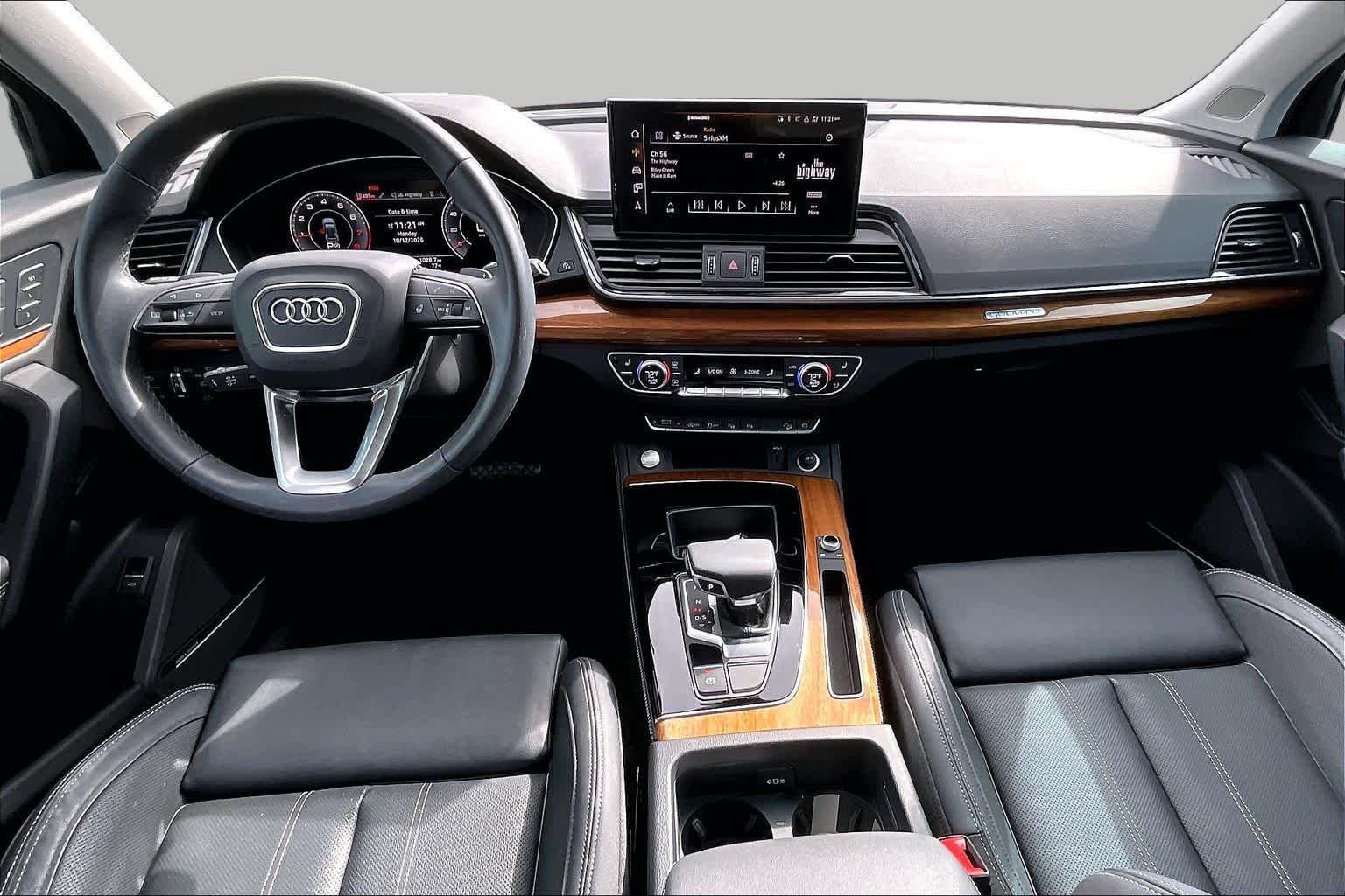Used 2023 Daytona Gray Pearl Effect Audi S line Prestige image 16