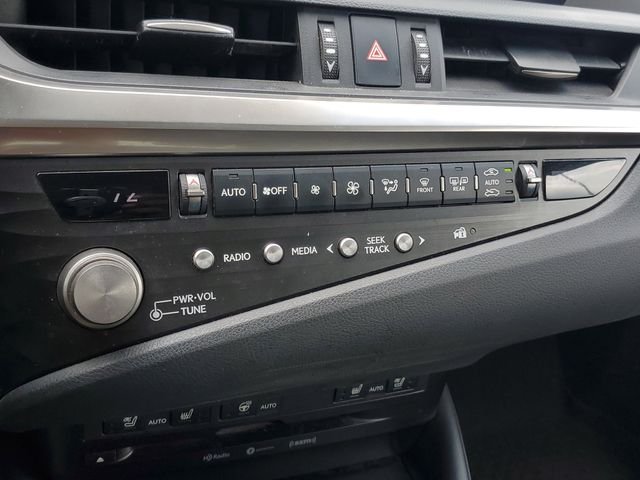 2021 Lexus ES Hybrid 300h - Photo 29