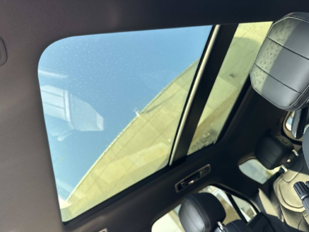 New 2027 Carpathian Grey Land Rover SE image 11
