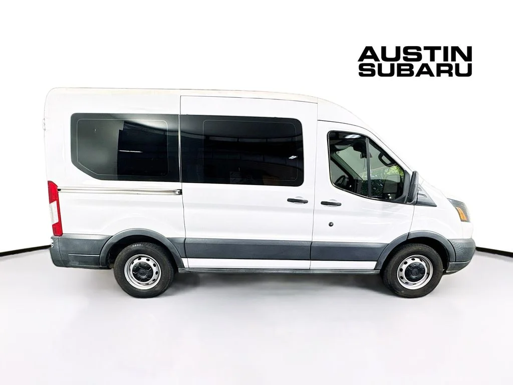 Used 2018 White Ford XL image 8