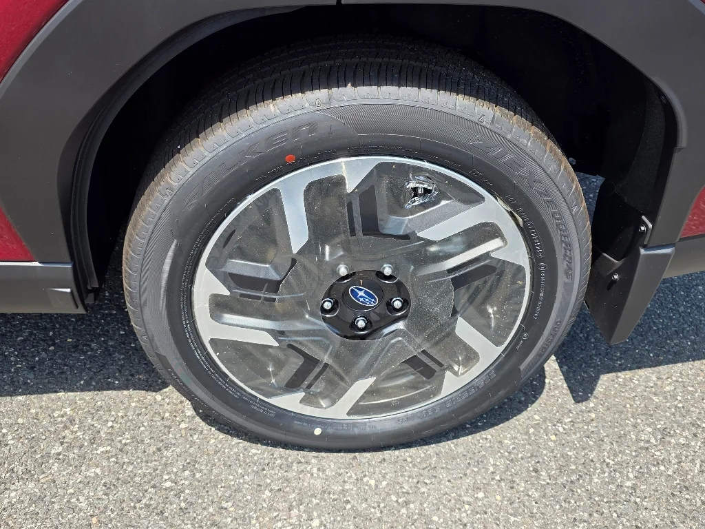 2025 Subaru Forester Limited - Photo 6