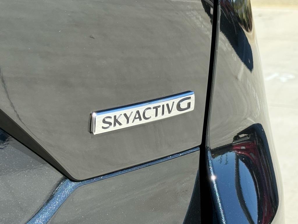 2025 Mazda CX-5 S Preferred package - Photo 18