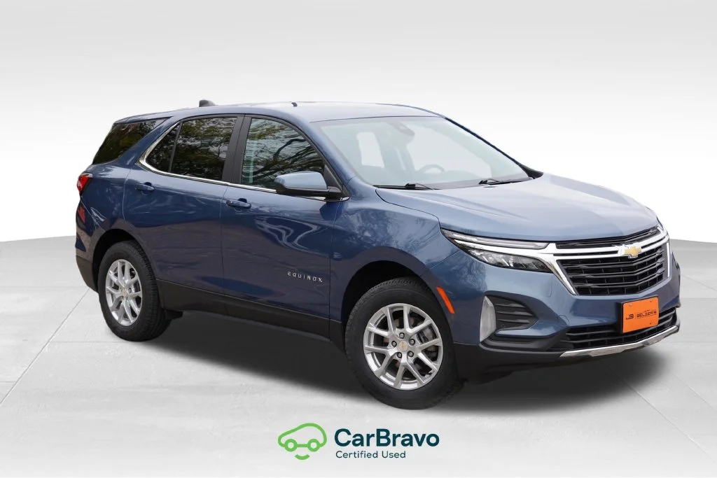 Used 2024 Lakeshore Blue Metallic Chevrolet LT image 1
