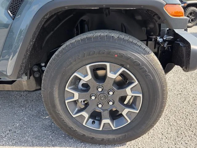New 2026 Anvil Clearcoat Jeep Sahara image 10