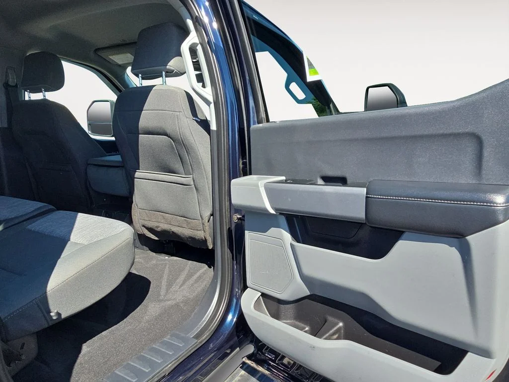 Used 2023 Antimatter Blue Metallic Ford XLT image 12