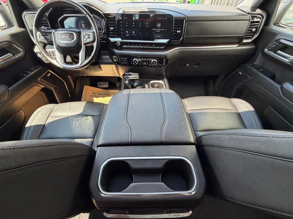 Used 2024 Black GMC Elevation image 11