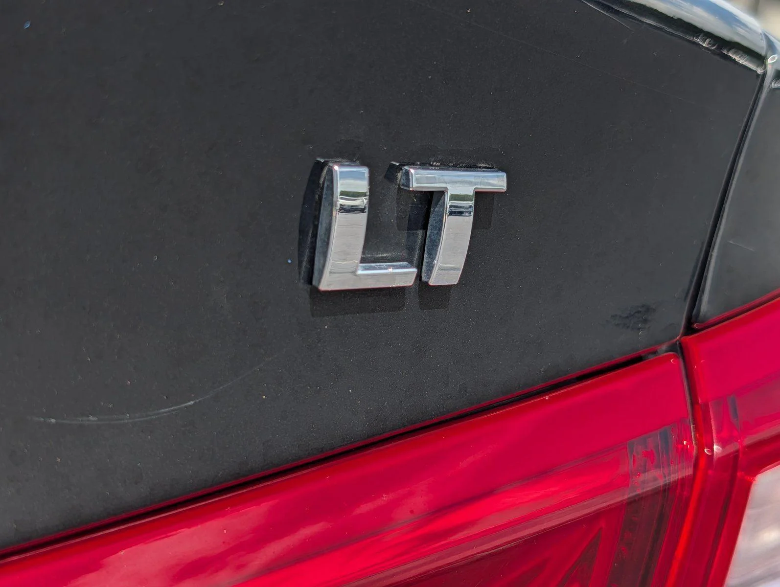 Used 2024 Mosaic Black Metallic Chevrolet LT image 33