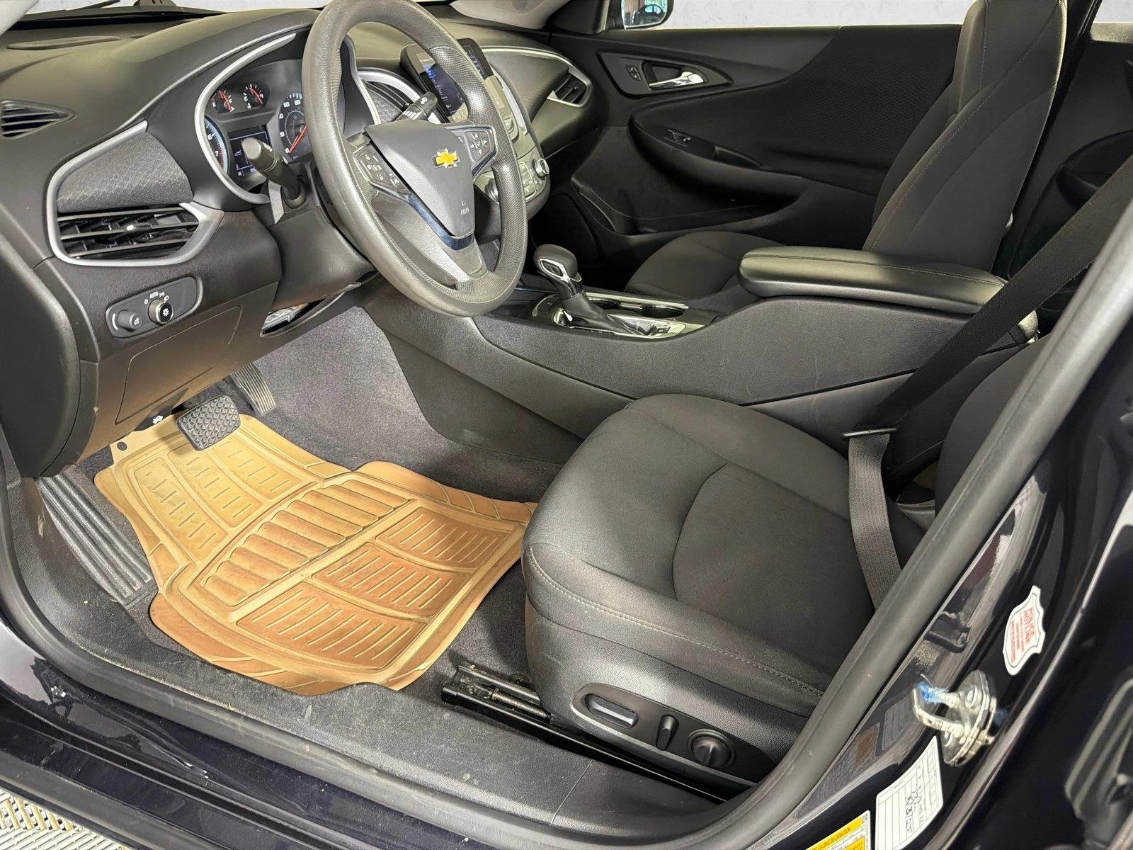 Used 2023 Dark Ash Metallic Chevrolet LT image 9