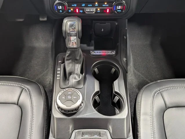 New 2026 Avalanche Gray Ford Outer Banks® image 37