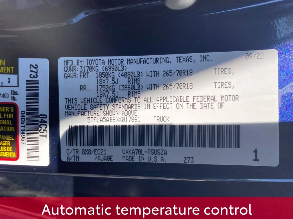 Used 2022  Toyota SR5 image 17