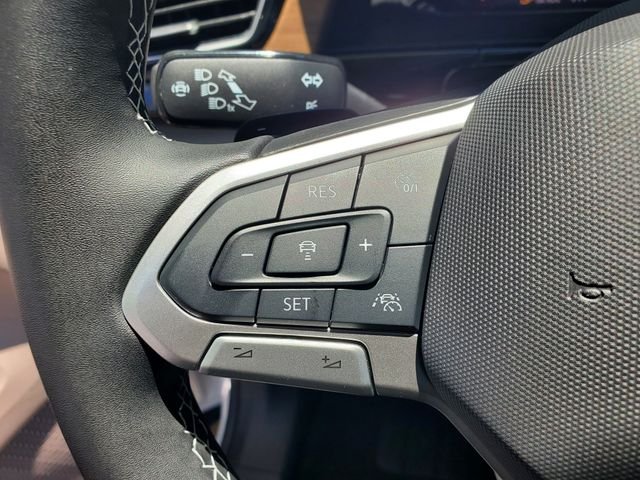 New 2026 White Volkswagen SE image 26