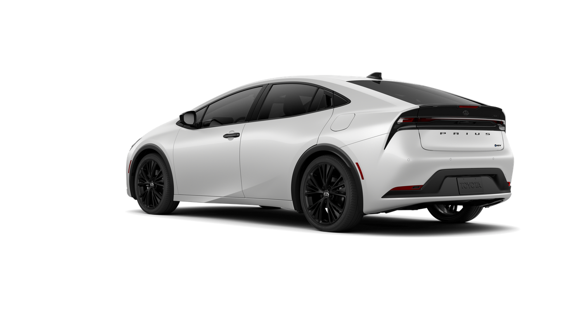 New 2026 Wind Chill Pearl Toyota Nightshade Edition image 6