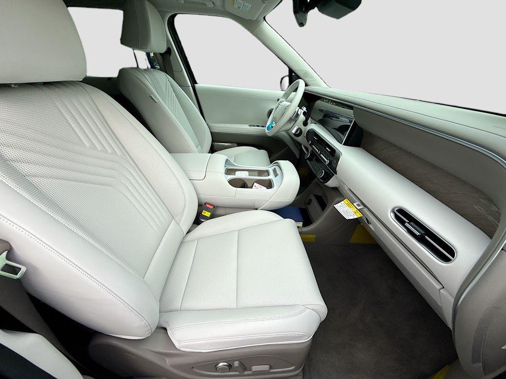 New 2026 Abyss Black Pearl Hyundai Blue SEL Premium 7P image 21