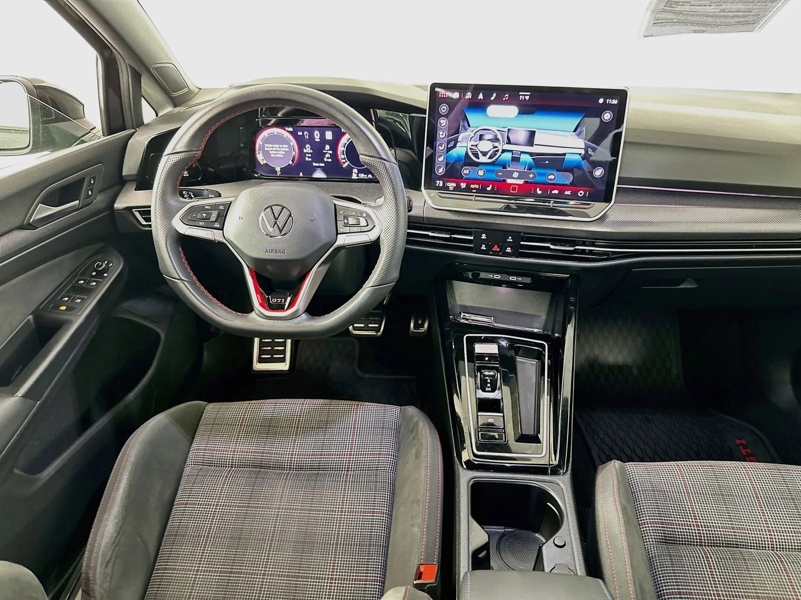 Used 2025 Mythos Black Metallic Volkswagen 2.0T S image 22