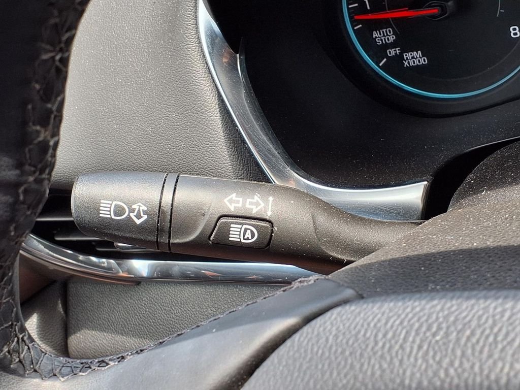 Used 2023 Gray Chevrolet LT image 23